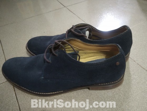 Leather shoe 42